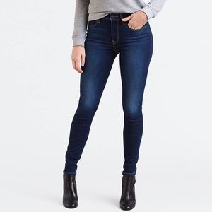 Levi’s 721 High-Waisted Jeans, Dark Wash